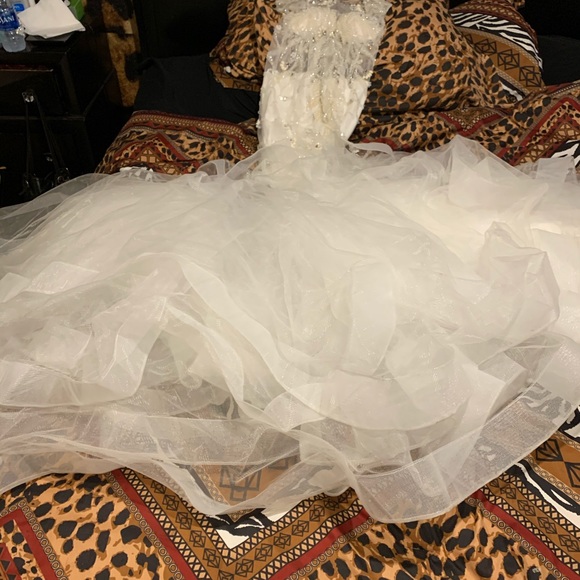 Prom dress only worn to prom - Picture 3 of 3